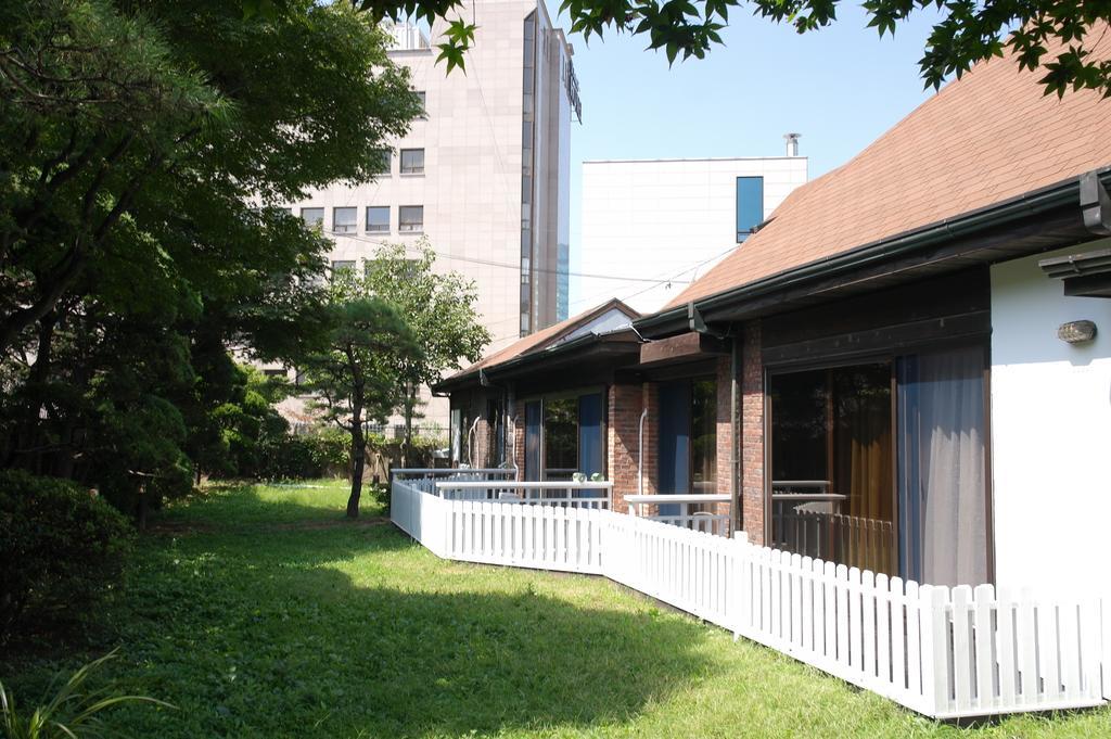 ホテル ザ メイ フォレストヴィル ソウル特別市 エクステリア 写真